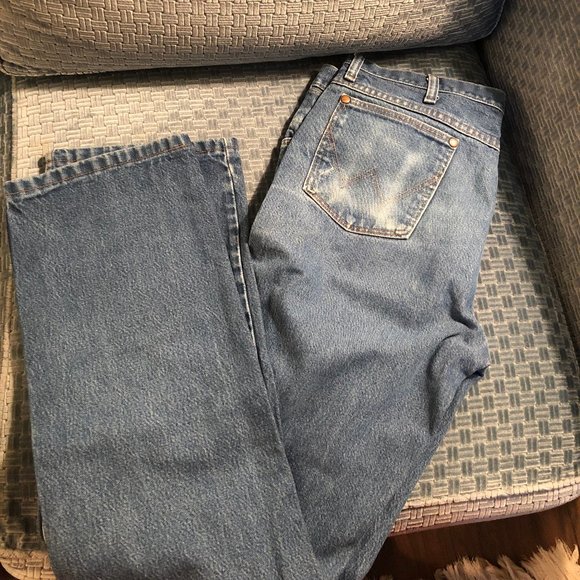 Classic Wrangler Jeans 936DEN 35X32 - Picture 1 of 4